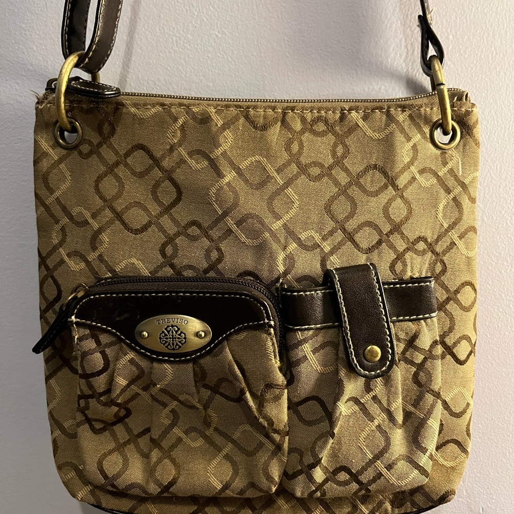 Medium Treviso Shoulder Bag